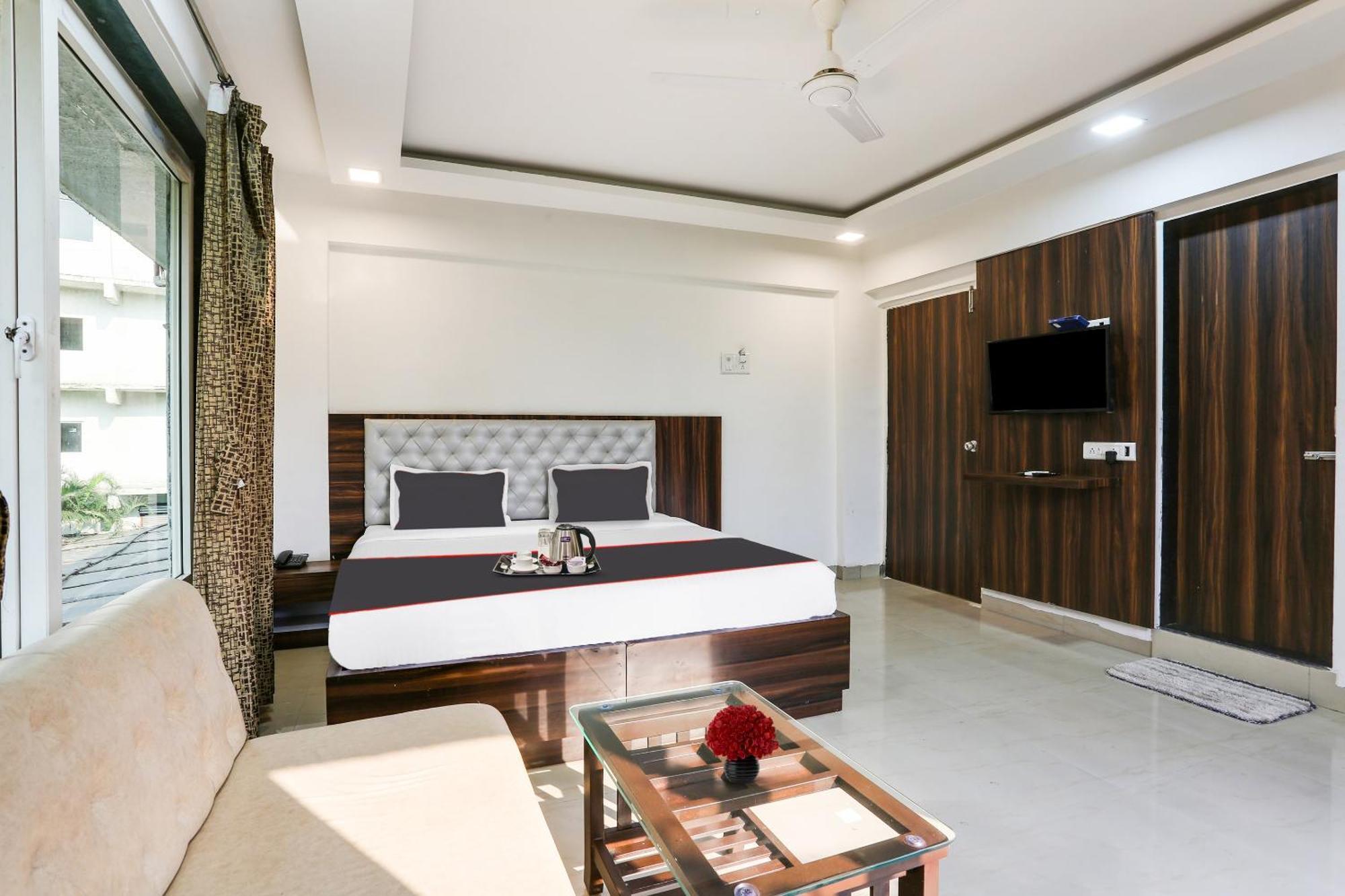 Capital O Arsh Executive Inn Mumbai Dış mekan fotoğraf
